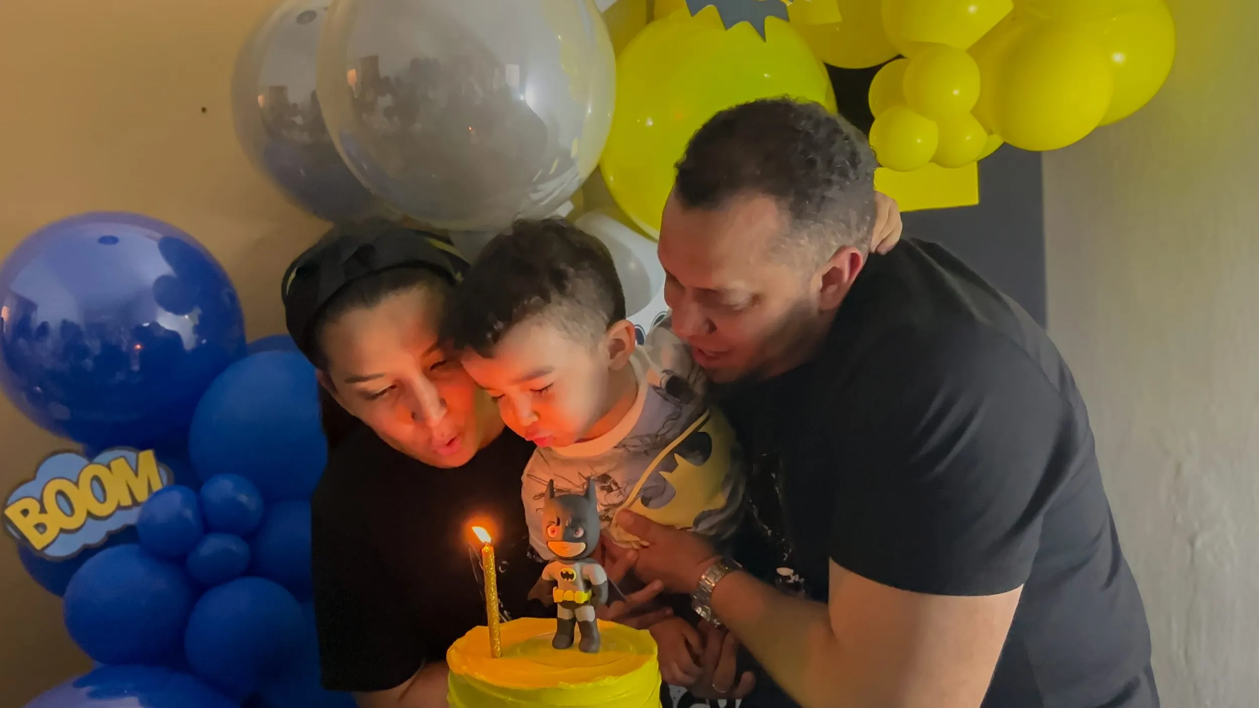 Cumpleaños batman soplando velita