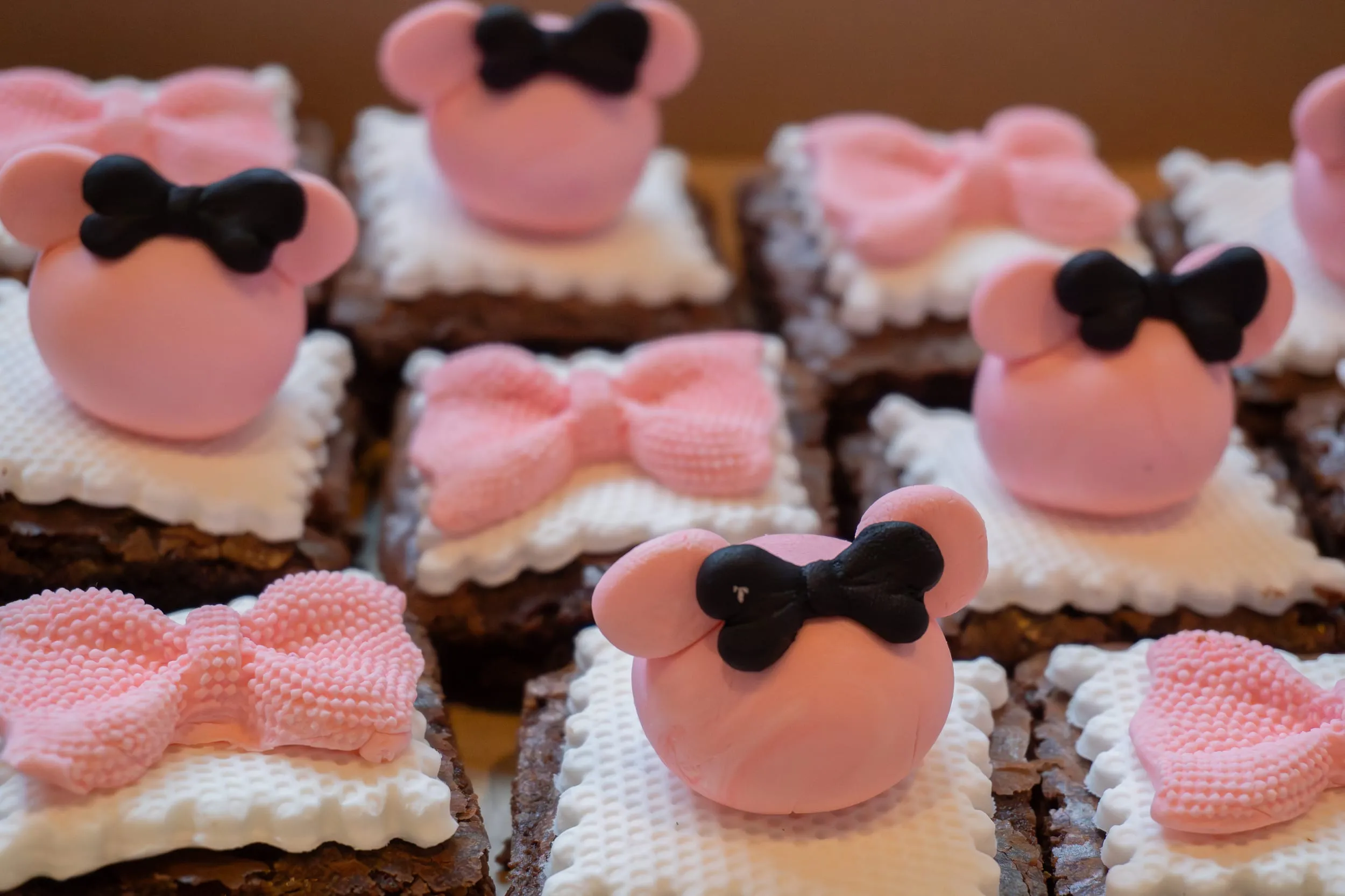 Cumpleaños minnie cupcakes decorados